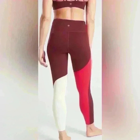 Athleta Elation 7/8 Leggings Studio Red Garnet VGC Size M - Picture 1 of 10